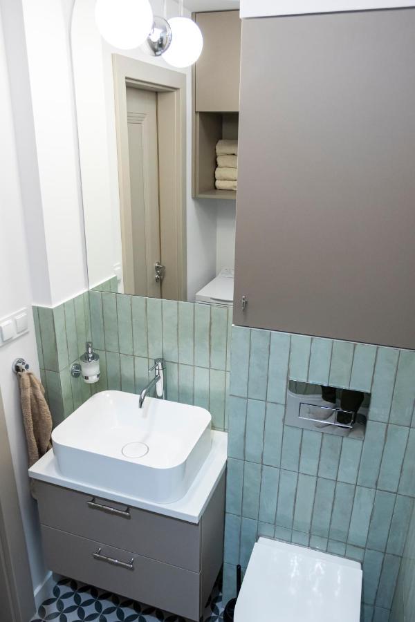 Apartament Przy Metrze Wierzbno Z Nuta Vintage Varsavia Esterno foto