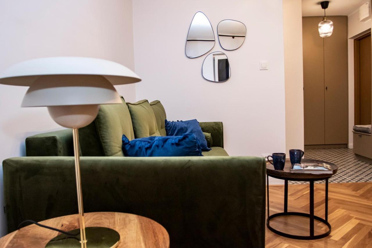 Apartament Przy Metrze Wierzbno Z Nuta Vintage Varsavia Esterno foto