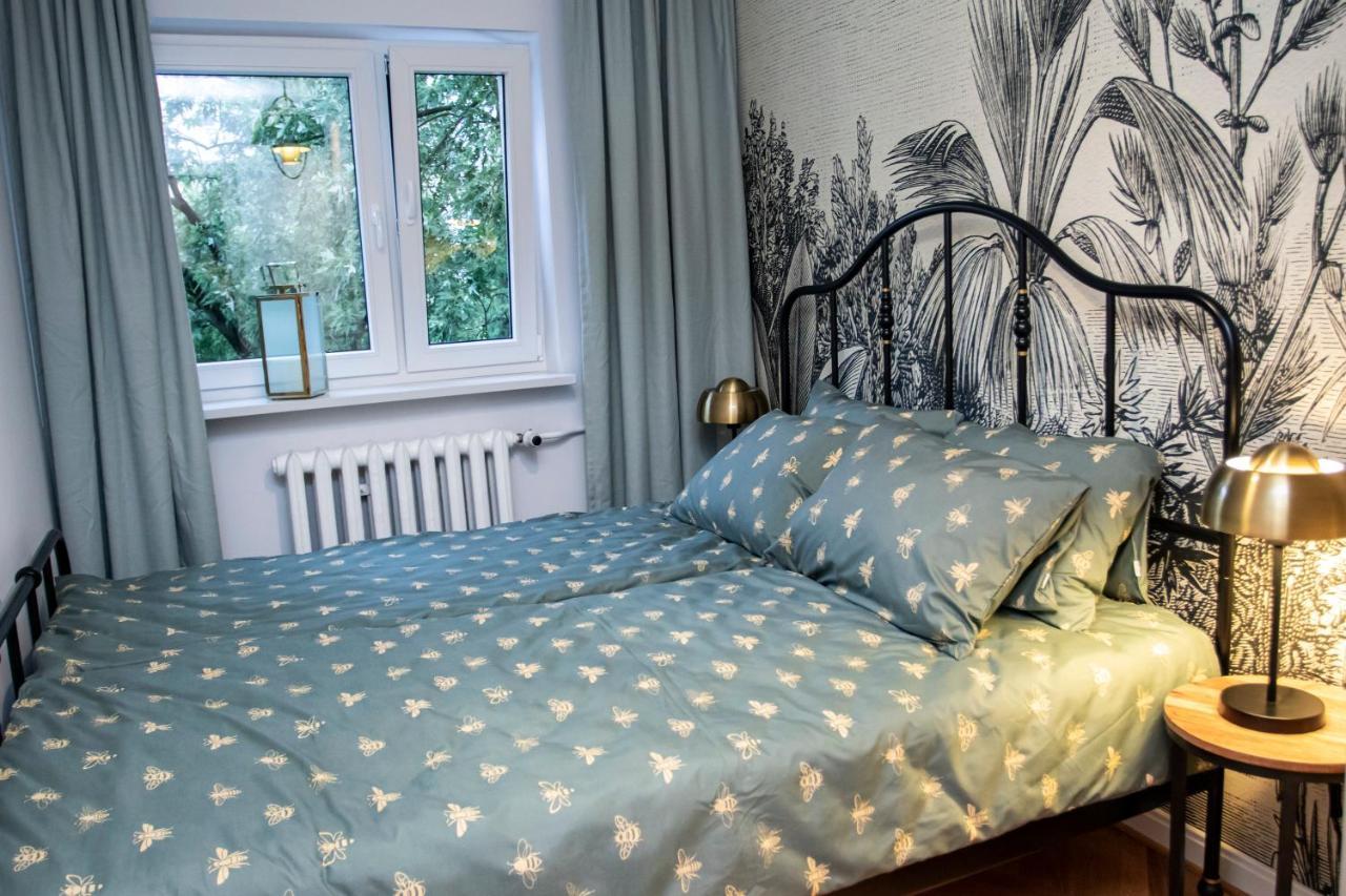 Apartament Przy Metrze Wierzbno Z Nuta Vintage Varsavia Esterno foto